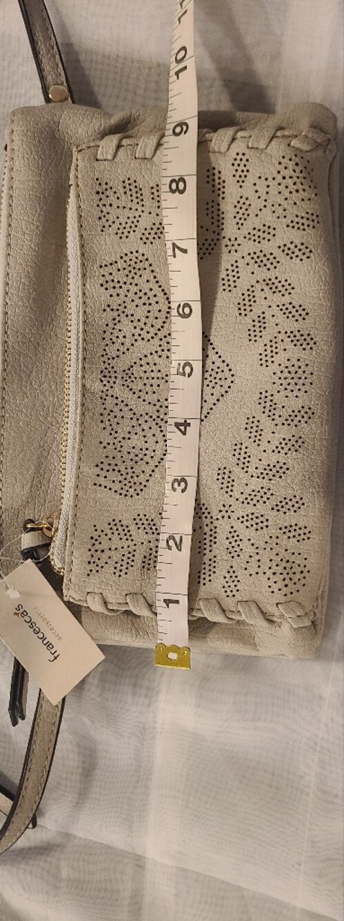 NWT Francesca's Light Grey Taupe Floral Laser-Cut Boho Crossbody Bag 4 Pockets - Picture 6 of 8